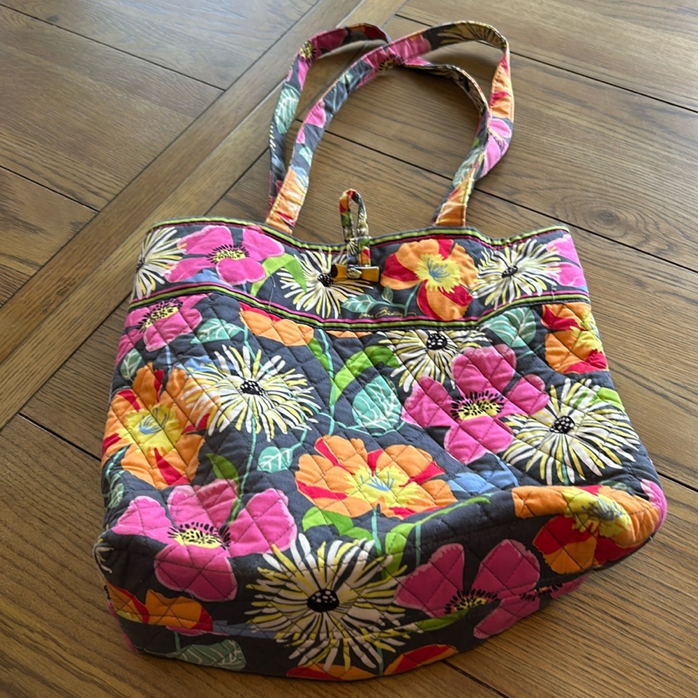 Vera Bradley floral tote bag